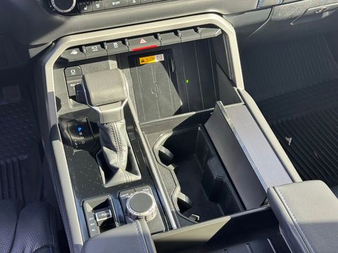 Used 2024 Toyota Tundra Platinum image 15