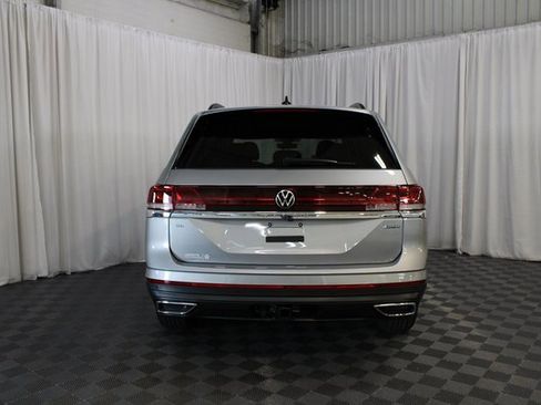 New 2026 Volkswagen Atlas SE image 25