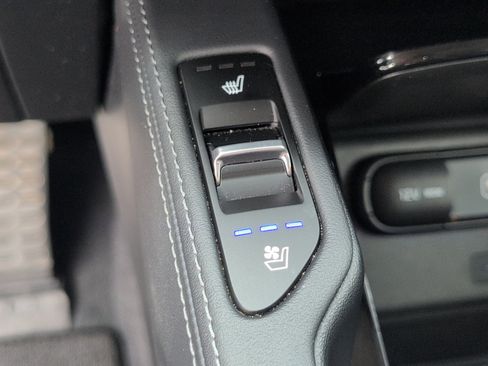 Used 2022 Kia Telluride SX w/ Nightfall Edition Package AWD/4WD image 23