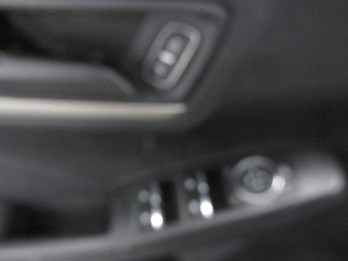 Used 2022 Ford Escape SE w/ Convenience Package FWD image 27