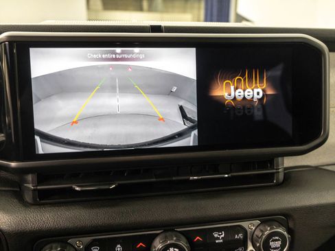 Used 2025 Jeep Wrangler Unlimited Sport S 4xe w/ Convenience Group AWD/4WD image 26