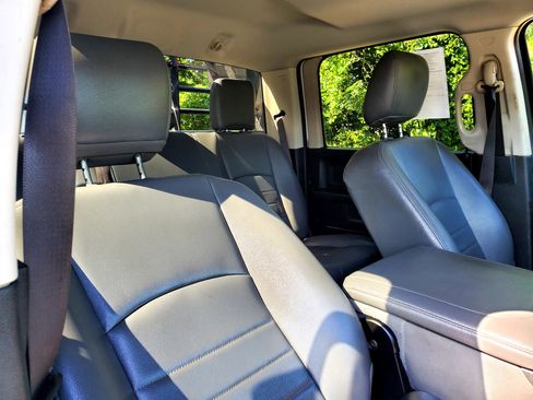 Used 2018 RAM 3500 Tradesman w/ Chrome Appearance Group image 39