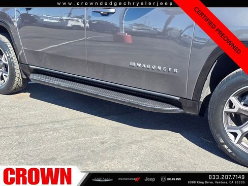 Certified 2024 Jeep Wagoneer L Series III w/ Flexible Seating Group image 10