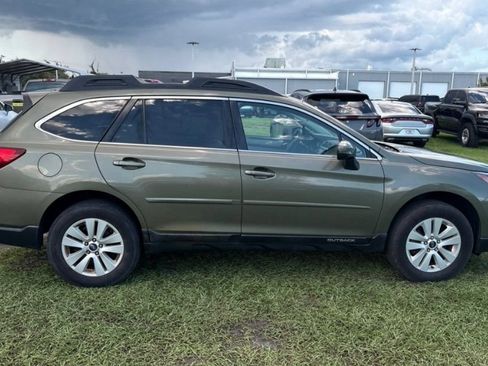 Used 2019 Subaru Outback 2.5i Premium AWD/4WD image 4