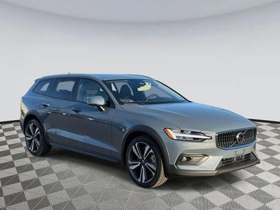 Used 2023 Volvo V60 B5 Cross Country Plus w/ Climate Package