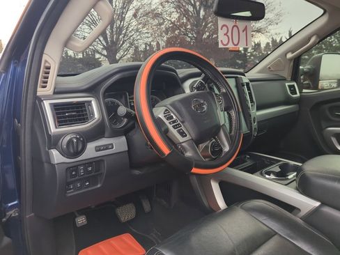 Used 2017 Nissan Titan PRO-4X image 6