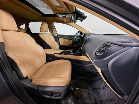 Used 2025 Lexus NX 350h AWD w/ Premium Package image 32
