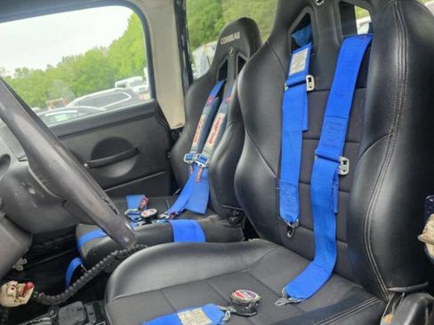 Used 2000 Jeep Wrangler Sport image 10