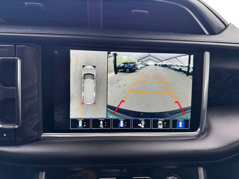 Used 2023 GMC Yukon XL Denali image 29