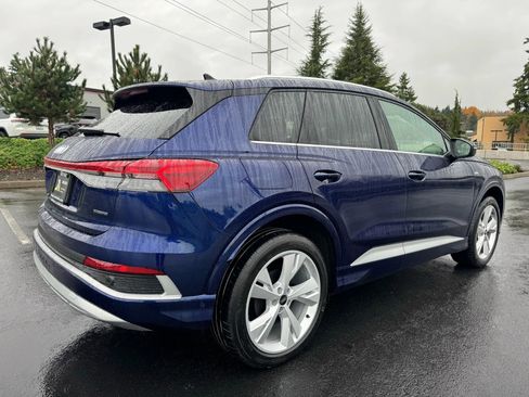 Used 2023 Audi Q4 e-tron Premium Plus image 10