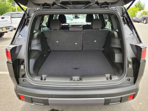 New 2026 Jeep Cherokee Laredo AWD/4WD image 17