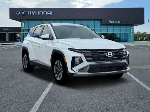 New 2026 Hyundai Tucson SEL FWD image 11