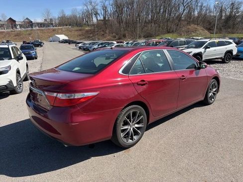 Used 2015 Toyota Camry XSE w/ Moonroof Package image 9