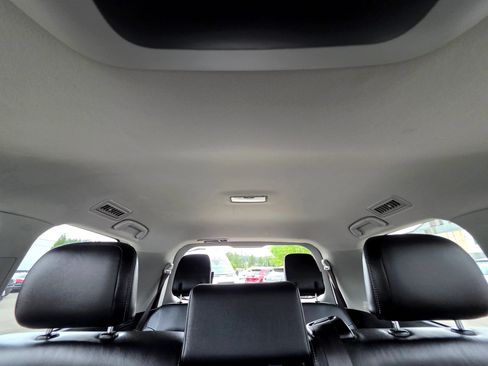Used 2013 Toyota Land Cruiser AWD/4WD image 25