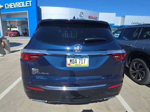 Used 2023 Buick Enclave Premium w/ Experience Buick Package AWD/4WD image 4