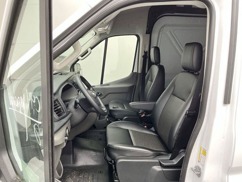 New 2026 Ford Transit 250 148 Medium Roof Extended AWD image 9