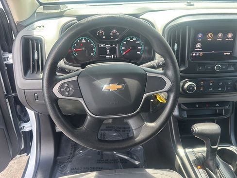 Used 2021 Chevrolet Colorado W/T w/ WT Convenience Package RWD image 2
