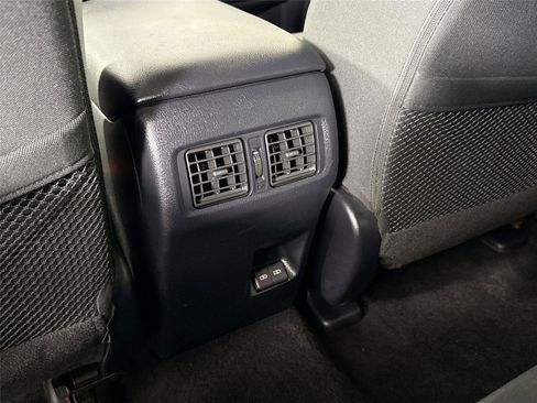 Certified 2024 Toyota 4Runner SR5 AWD/4WD image 34