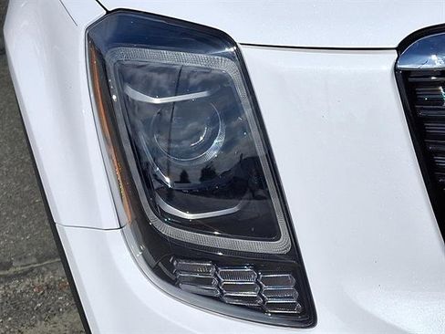 Used 2022 Kia Telluride LX image 9