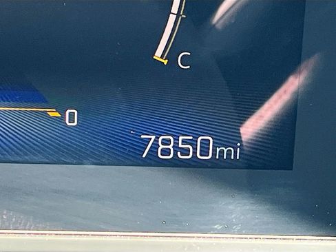 Used 2024 Chevrolet Trax RS w/ Driver Confidence Package image 12