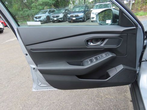 New 2025 Honda Accord SE image 14