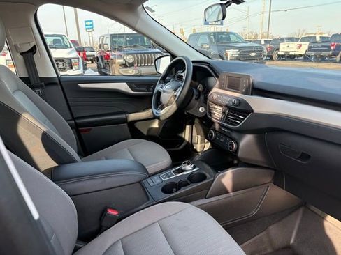 Used 2021 Ford Escape S image 12