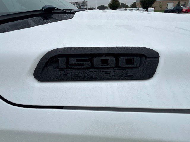Used 2019 RAM 1500 Laramie AWD/4WD image 35