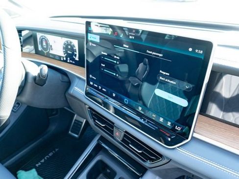 New 2026 Volkswagen Tiguan SEL R-Line image 44