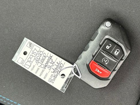 Used 2023 Jeep Wrangler Unlimited Rubicon 4xe w/ Cold Weather Group AWD/4WD image 38