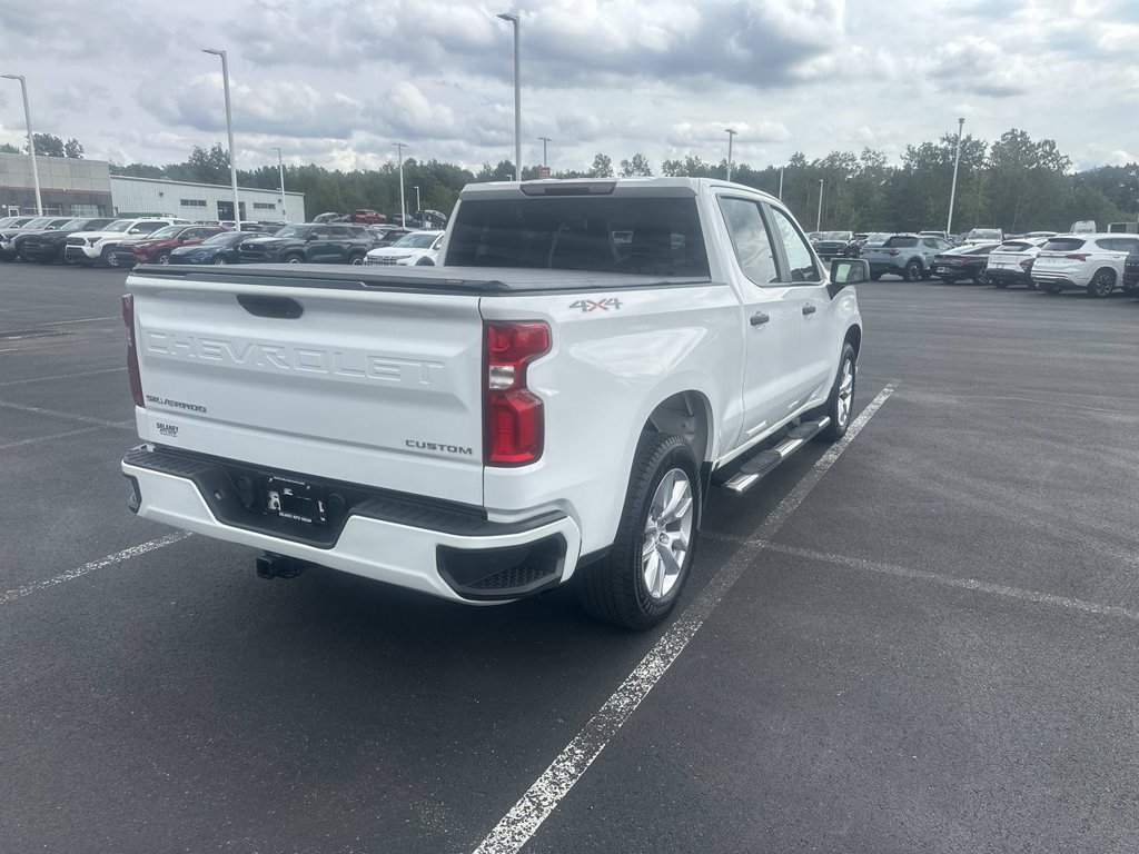 Used 2020 Chevrolet Silverado 1500 Custom w/ Custom Value Package AWD/4WD image 8