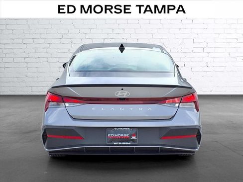 Used 2026 Hyundai Elantra Sport FWD image 4