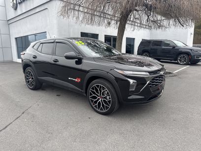 Used 2025 Chevrolet Trax RS w/ Driver Confidence Package