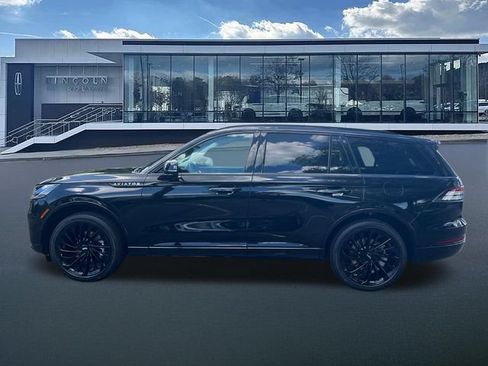 New 2026 Lincoln Aviator Reserve w/ Jet Appearance Package AWD/4WD image 4