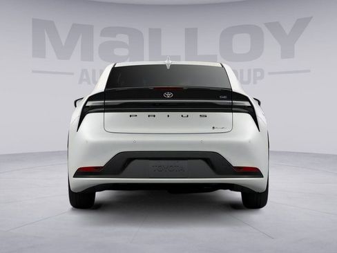 New 2026 Toyota Prius Plug-In Hybrid FWD image 8