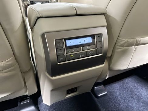 Used 2021 Lexus GX 460 Premium w/ Premium Package AWD/4WD image 26