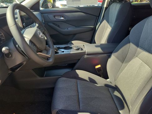 New 2026 Nissan Rogue SV image 27