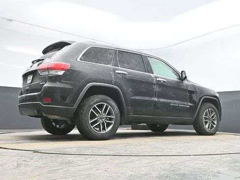 Used 2021 Jeep Grand Cherokee Limited image 34