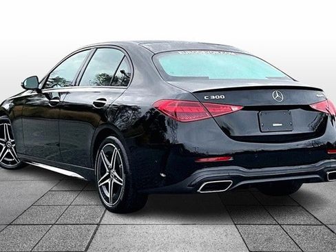 Used 2025 Mercedes-Benz C 300 4MATIC Sedan image 5