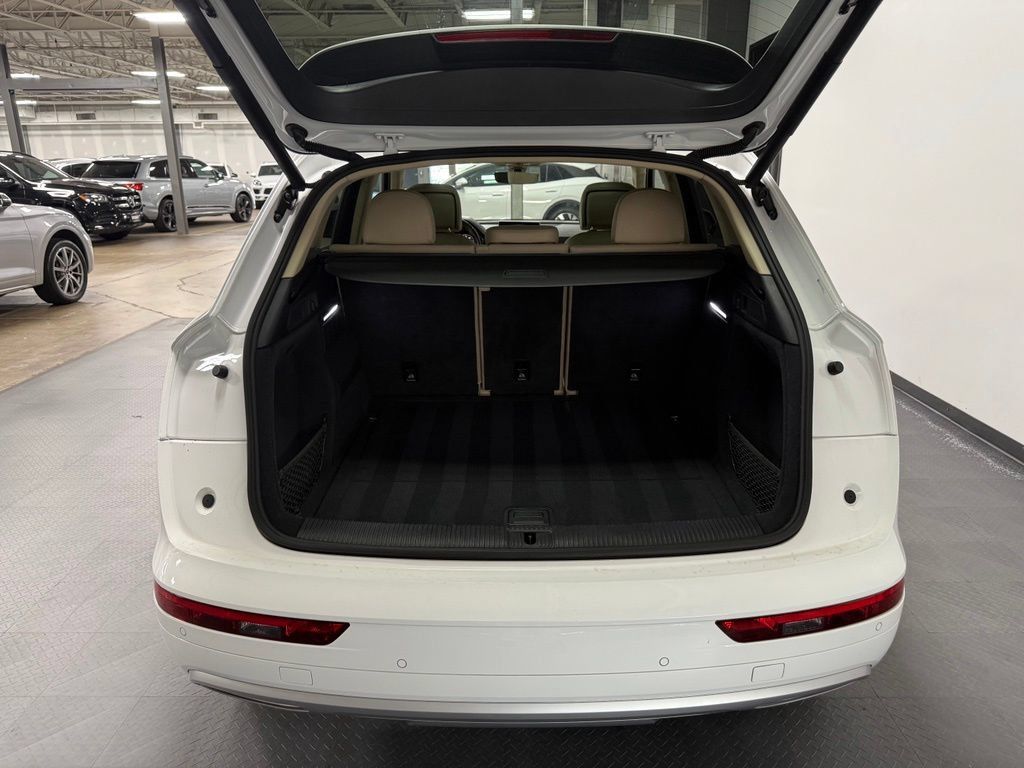Used 2019 Audi Q5 2.0T Premium Plus w/ Premium Plus Package AWD/4WD image 15