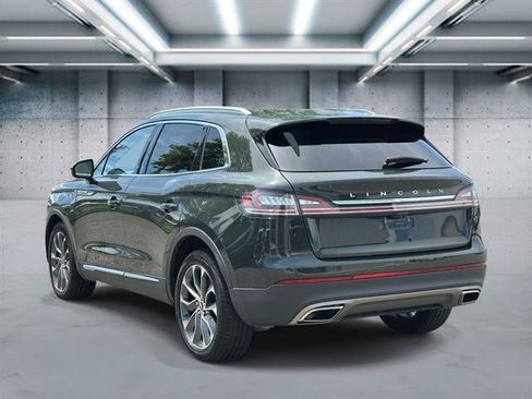 Used 2022 Lincoln Nautilus Reserve AWD/4WD image 5
