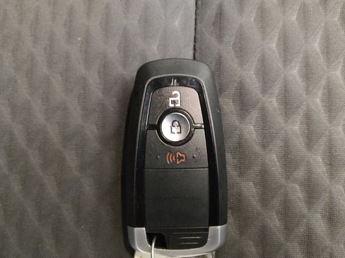 Used 2020 Ford Escape SE AWD/4WD image 32
