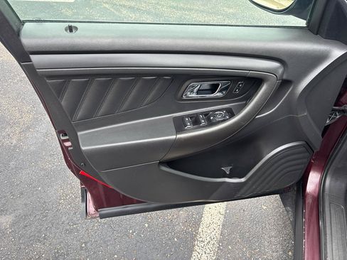 Used 2018 Ford Taurus Police Interceptor AWD image 9