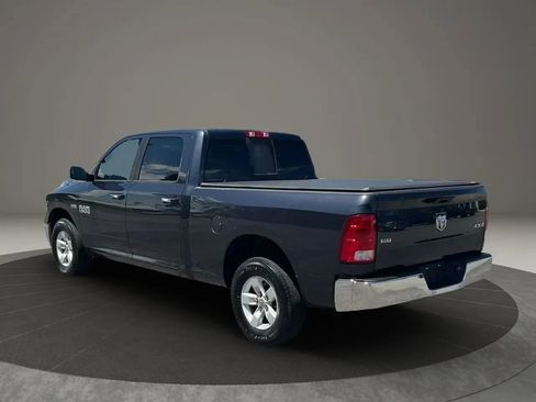 Used 2017 RAM 1500 Classic SLT AWD/4WD image 3