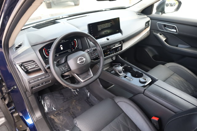 Certified 2026 Nissan Rogue Platinum w/ Platinum Premium Package AWD/4WD image 12