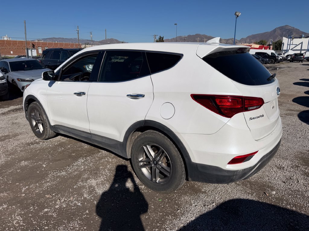 Used 2017 Hyundai Santa Fe Sport AWD/4WD image 4