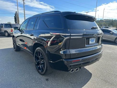 Used 2024 Chevrolet Traverse RS image 5