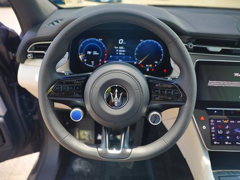 New 2024 Maserati Grecale GT image 21