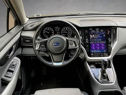 Used 2022 Subaru Outback Premium image 8