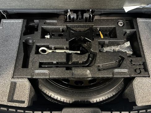 Used 2023 Volvo XC90 B6 Plus w/ Protection Package Premier image 24