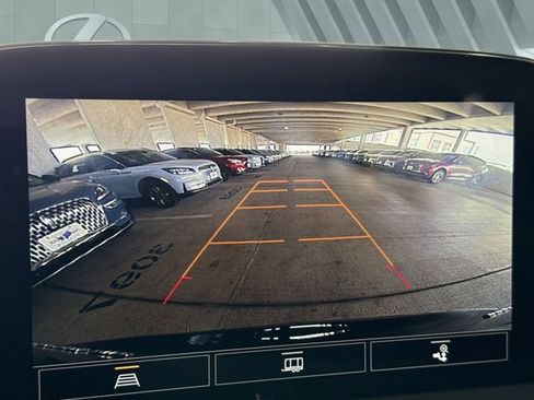 Used 2023 Chevrolet Blazer Premier image 19